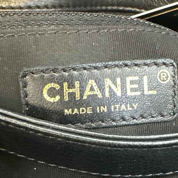 Chanel  Chic Small Chevron Calfskin Leather Top Handle Crossbody Bag Black - Picture 11 of 11